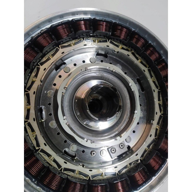 Motor elétrico 2.0 gasolina PHEV 330e BMW Série 3 VII (2018-2026) G20 G21 – foto 3